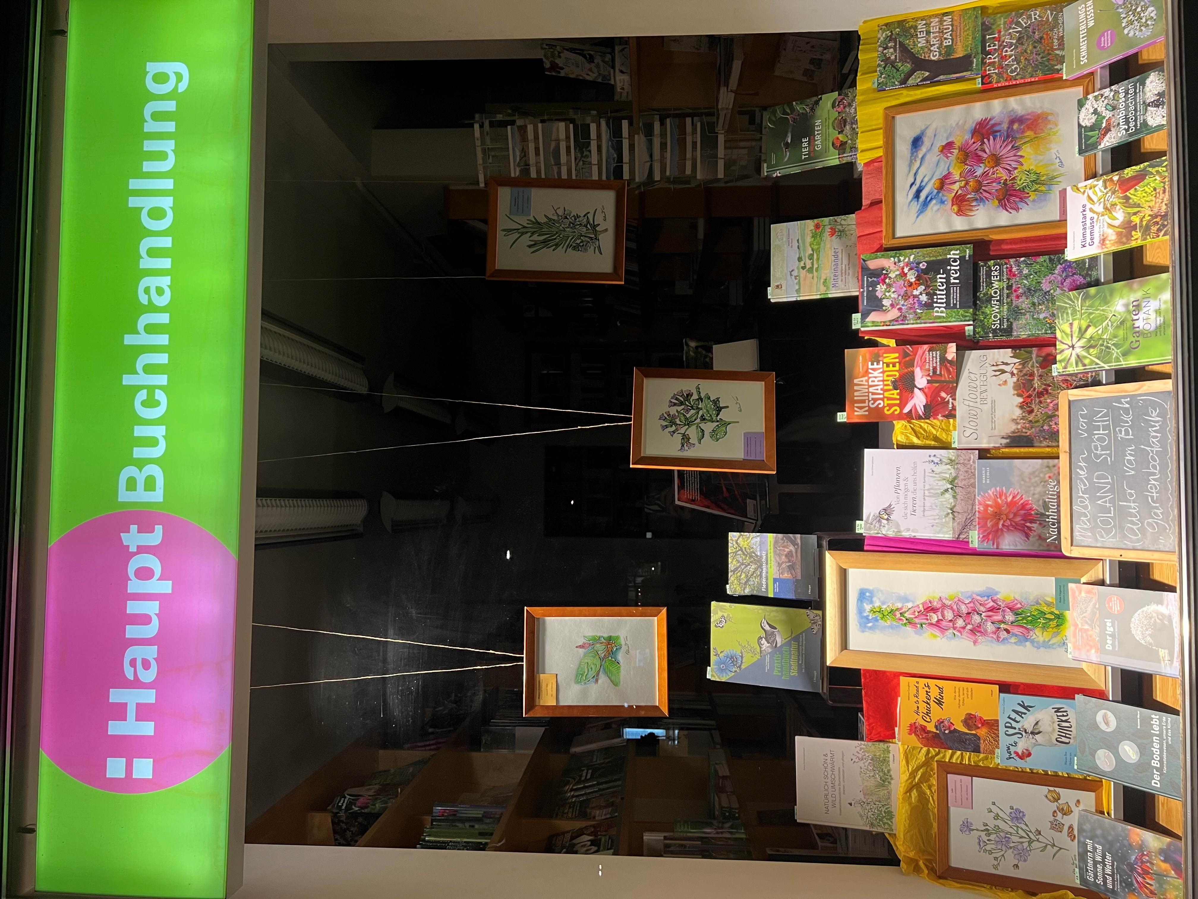 Ausstellung im Schaufenster Haupt Buchhandlung Bern